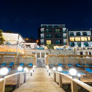 Yalı Boutique Gulluk